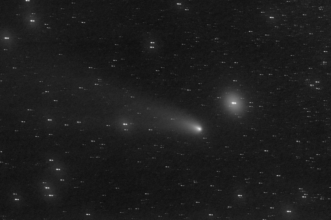 C2023A3_2024_11_18_1651_1737UT_34x30s_ISO800_620mm_comet05.jpg