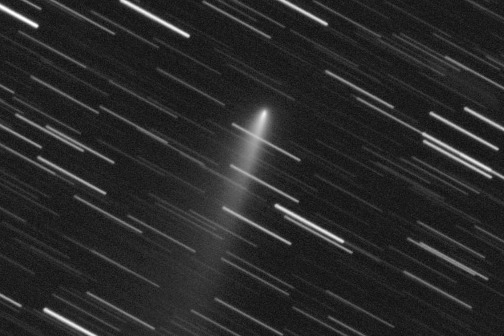 C2025K1_2025_12_01_1749_1811UT_120x10s_Gain160_620mm_comet1_2.jpg