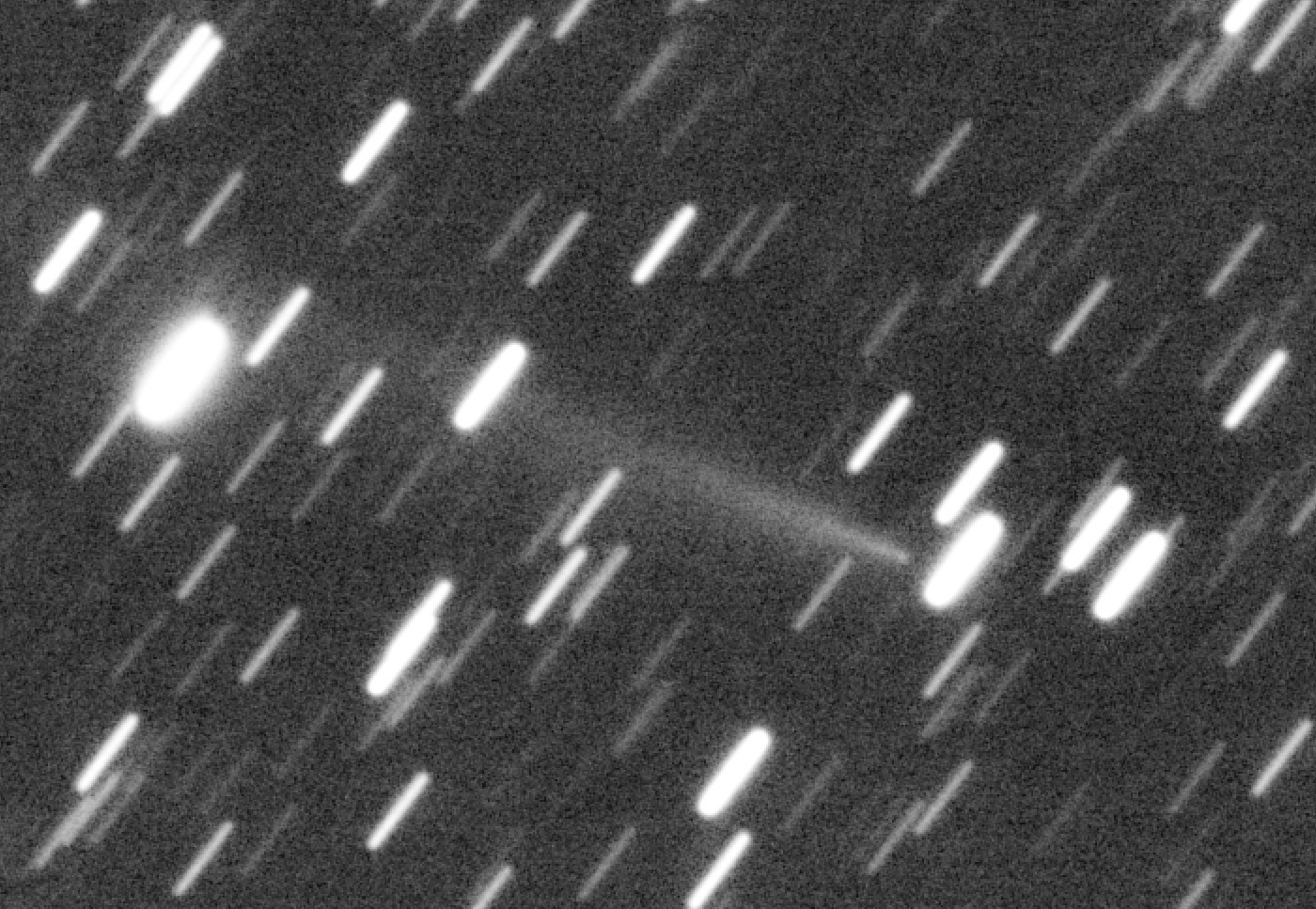 C2025K1_2026_01_18_1902_2112UT_32x4min_Gain160_620mm_comet2.jpg