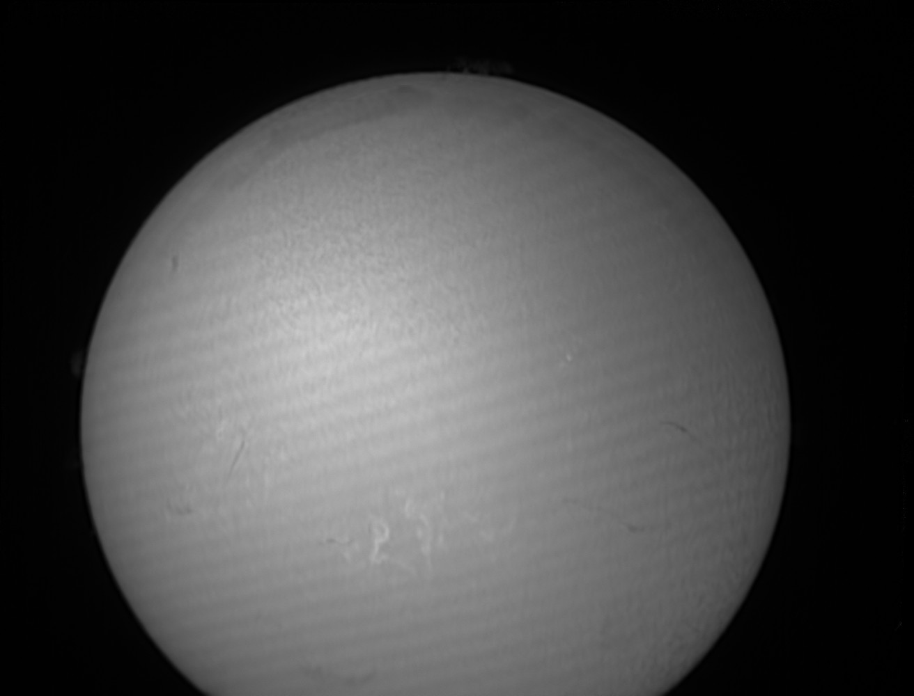Sonne2017_10_30_130628UT_Halpha_g3_ap3251.jpg